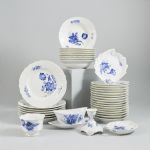 1409 9279 DINNERWARE